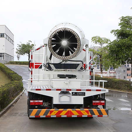 La nouvelle génération de camion anti-poussière multifonctionnel de 18 tonnes de FULONGMA avec des performances supérieures
