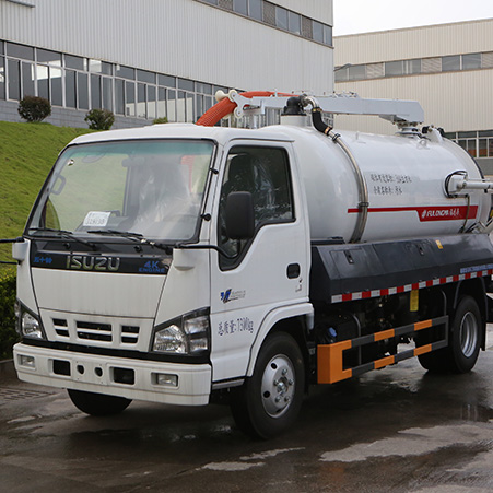 Le champ d'application et les caractéristiques de performance du dernier camion aspirateur de fumier de 7 tonnes de FULONGMA