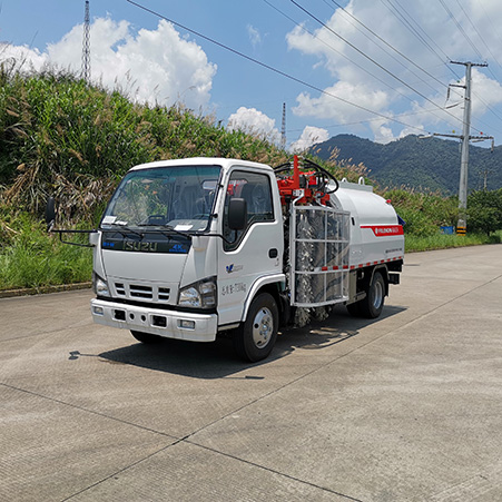 รถบรรทุกทำความสะอาดรั้วถนนทำงานอย่างไร FULONGMA multifunctional road guardrail ทำความสะอาดรถลักษณะประสิทธิภาพและวิดีโอการทำงาน